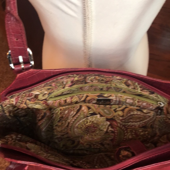 MAXX NEW YORK RED LEATHER CROCO  LEATHER PURSE - Picture 5 of 8